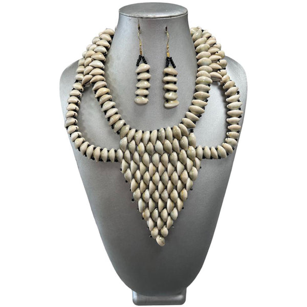 Large cowrie deals shell necklace