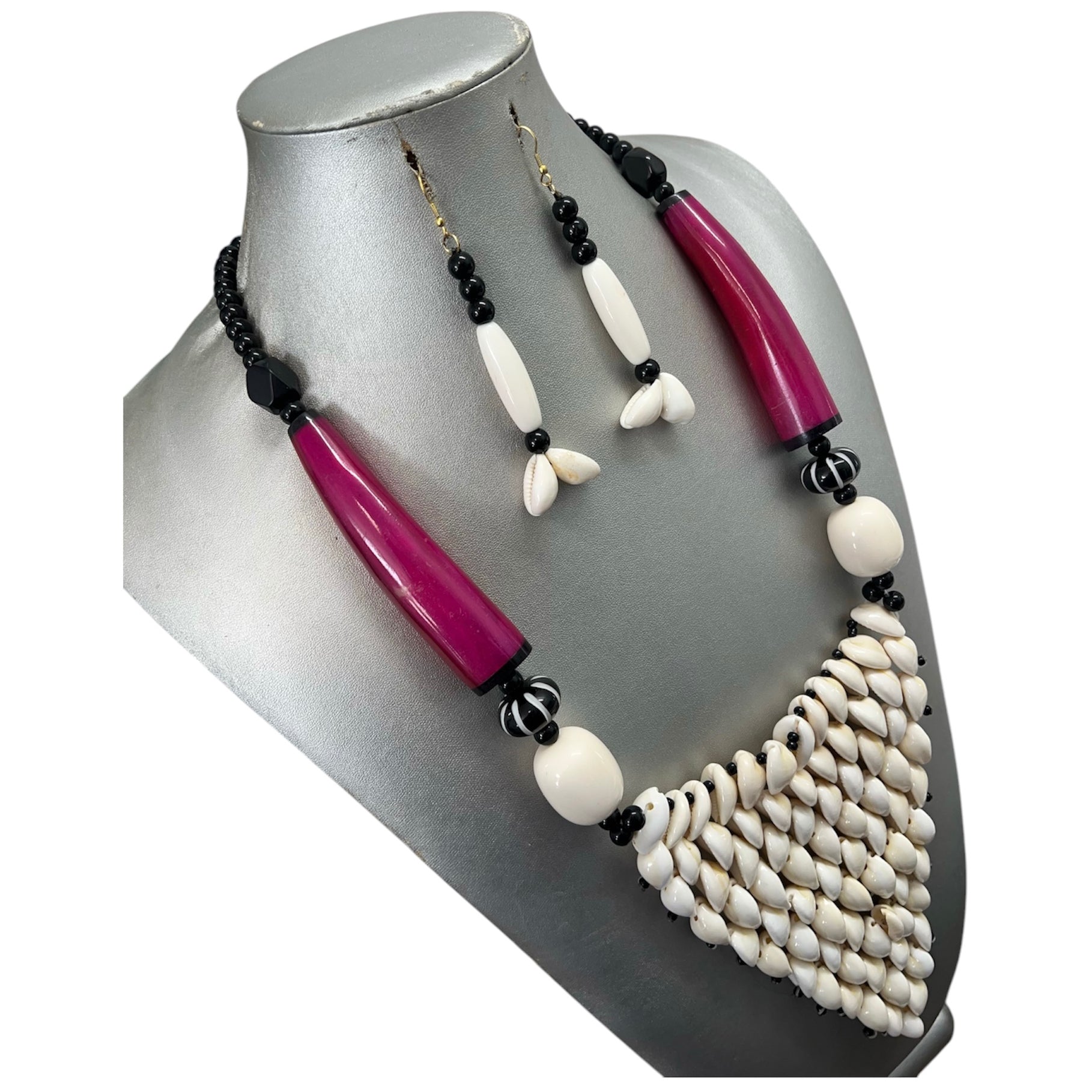 Women's Cowrie Shell Necklace Set with Colorful Stones